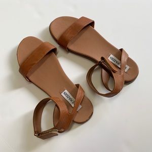 steve madden meghan flat sandal